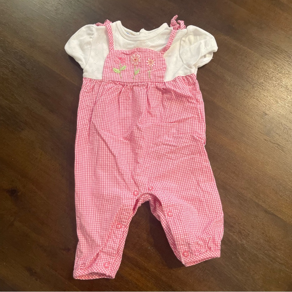 McBaby 3-6 months pink romper over white‎ shirt look, one piece with flowers